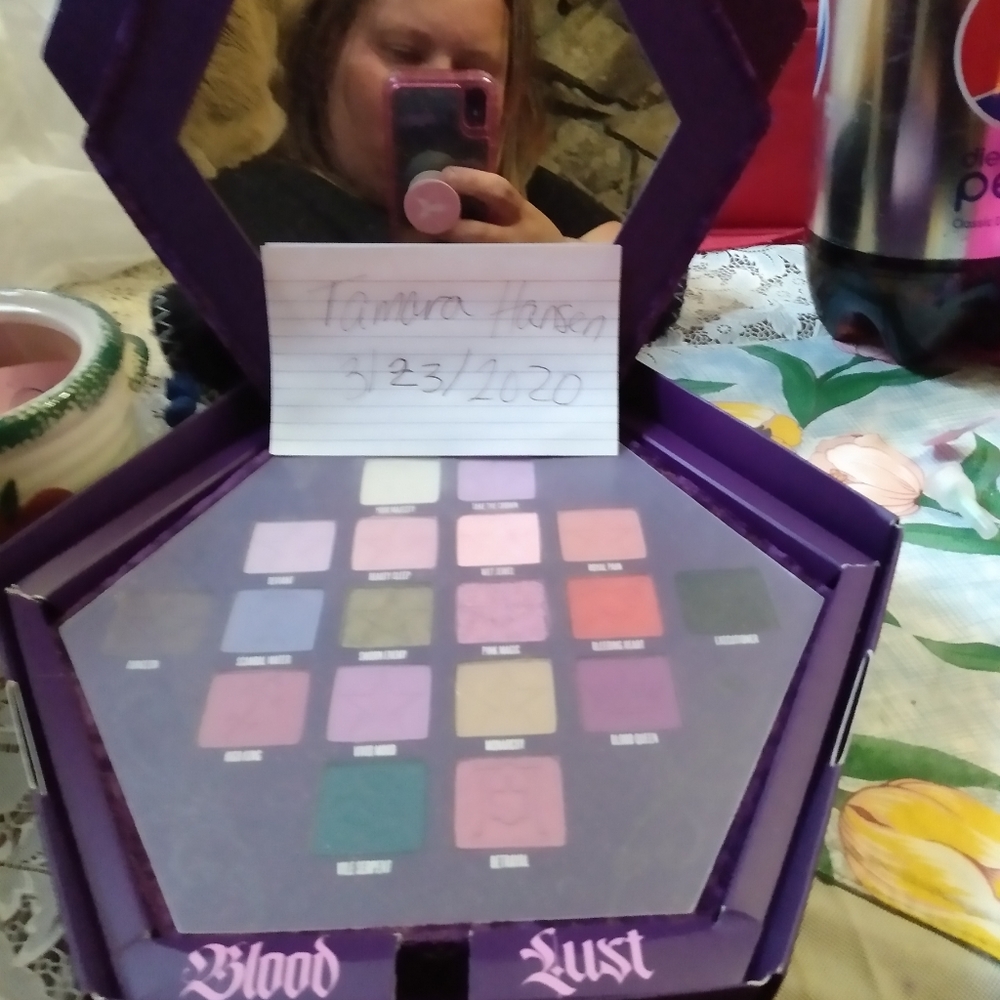 Jeffree Star Cosmetics Blood Lust Pallette